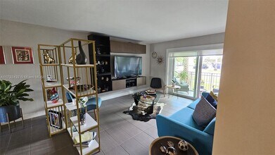 1631 NE 114th St in Miami, FL - Building Photo - Building Photo
