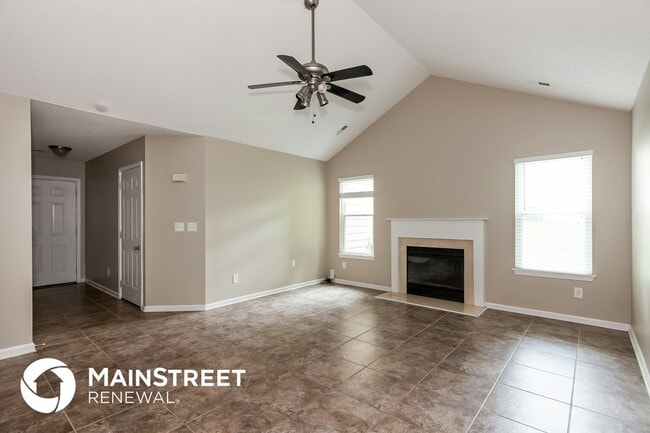 8625 Flowers Ct in Charlotte, NC - Foto de edificio - Building Photo