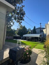 5309 Comercio Way in Los Angeles, CA - Foto de edificio - Building Photo