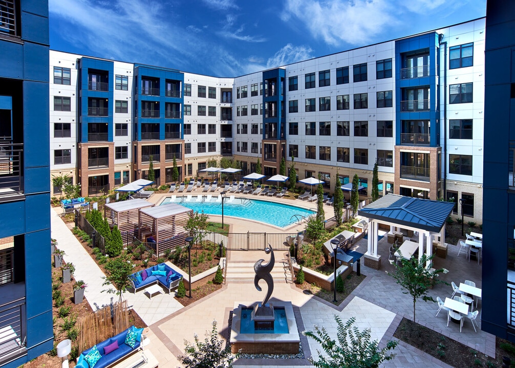 Selene at Southline Apartments in Charlotte, NC - Foto de edificio