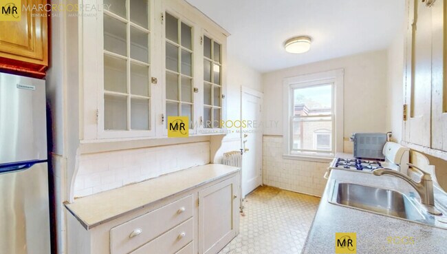 133 Chiswick Rd, Unit 13 in Boston, MA - Building Photo - Building Photo