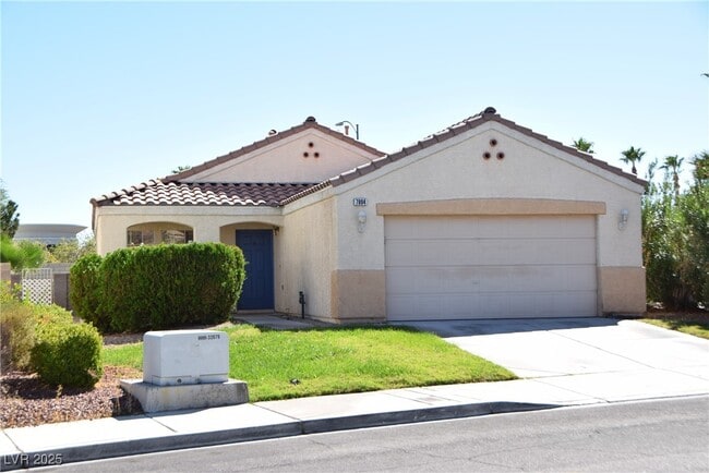 7804 Wavering Pine Dr in Las Vegas, NV - Building Photo - Building Photo