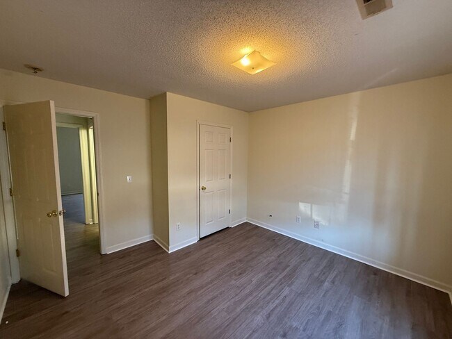 614 E Parker St in Graham, NC - Building Photo - Building Photo