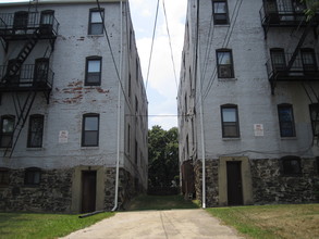 Apartments at 2107-2111 Park Ave in Baltimore, MD - Building Photo - Building Photo