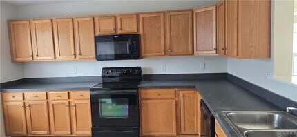 13318 Ridgemoor Ln in Midlothian, VA - Building Photo - Building Photo
