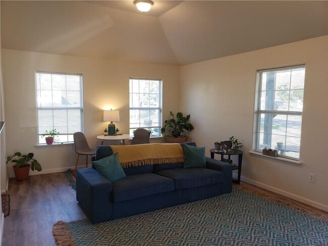 1500 Clyde St in San Marcos, TX - Building Photo - Building Photo