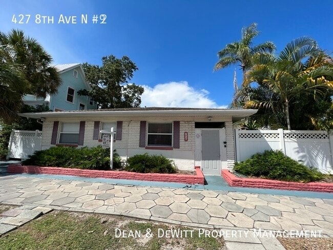 427 8th Ave N in St. Petersburg, FL - Building Photo - Building Photo