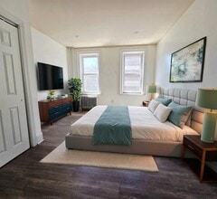 106 Glenwood Ave in Jersey City, NJ - Building Photo - Building Photo