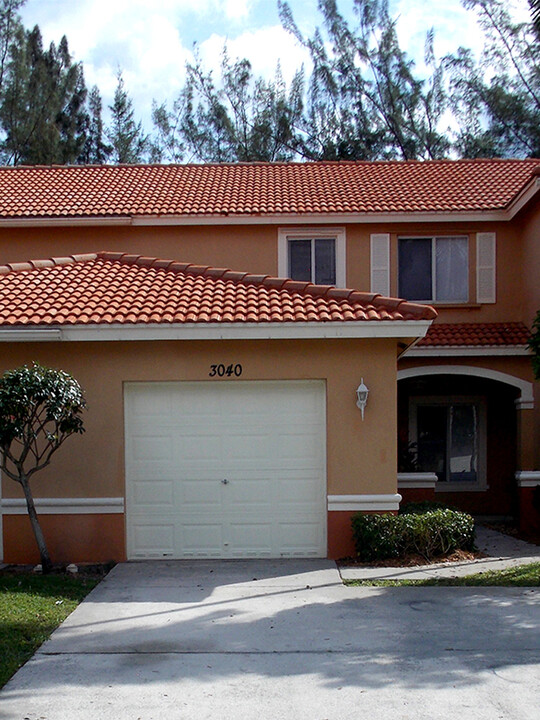 3040 Waddell Ave in West Palm Beach, FL - Foto de edificio