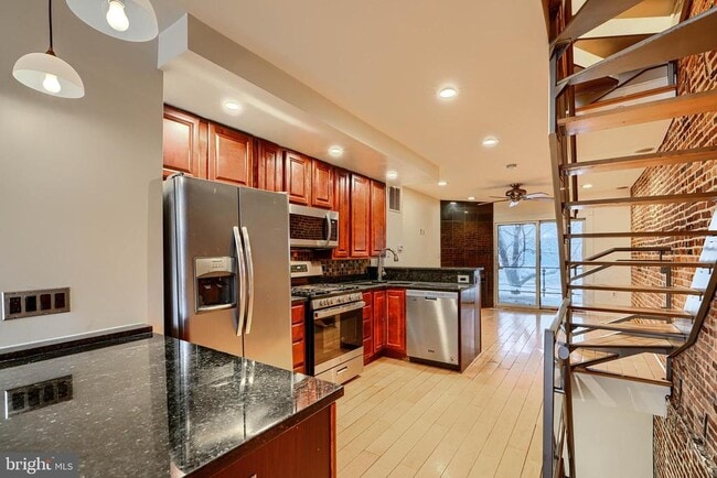 1413 Anchor St in Baltimore, MD - Foto de edificio - Building Photo