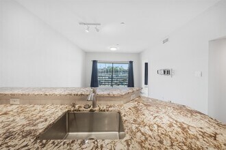 793 Davis Rd in League City, TX - Building Photo - Building Photo