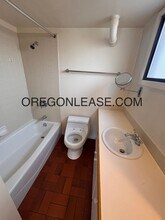 1223 Ferry St in Eugene, OR - Building Photo - Building Photo