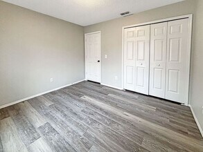 1621 Dorset Dr in Mount Dora, FL - Building Photo - Building Photo