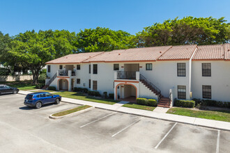 Windwood in Boca Raton, FL - Building Photo - Building Photo