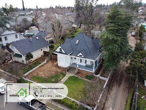 1804 Chestnut St in Redding, CA - Building Photo - Building Photo