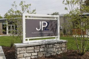 JP II Commons | University Student Suites Apartments