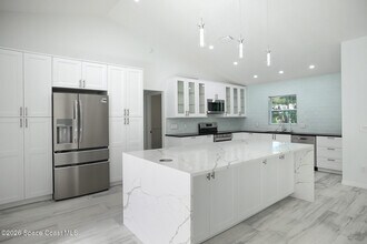 140 Flores St in Melbourne Beach, FL - Building Photo - Building Photo