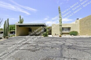 6974 E Rivercrest Rd in Tucson, AZ - Building Photo