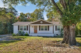 3922 Sweetbriar Rd in Wilmington, NC - Building Photo