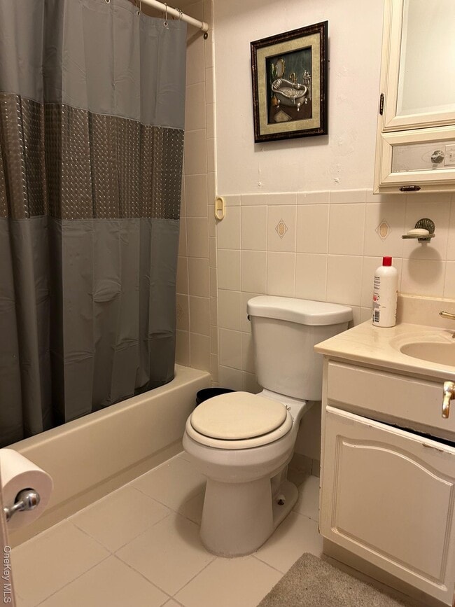 165-15 Foch Blvd in Queens, NY - Building Photo - Building Photo