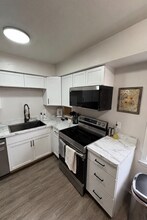 2940 N 184th St in Brookfield, WI - Building Photo - Building Photo