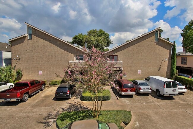 property at 1416 Hawthorne St