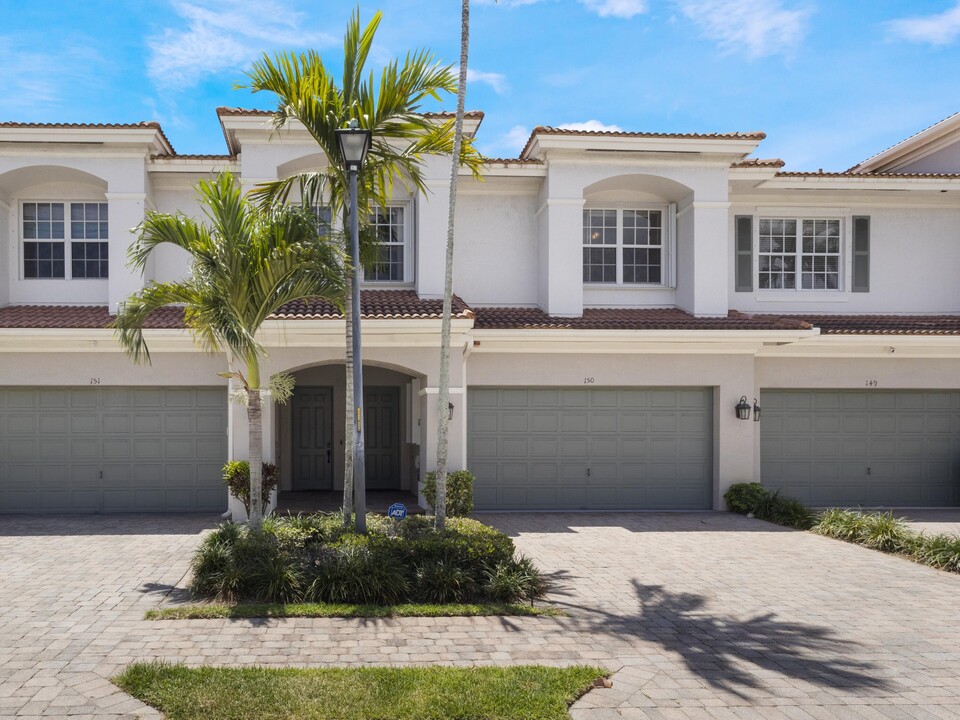 150 Nottingham Pl in Boynton Beach, FL - Building Photo