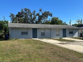 5011 21st St W in Bradenton, FL - Building Photo