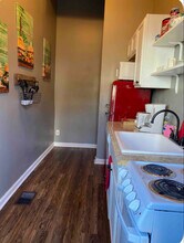 318 W Hall St in Savannah, GA - Building Photo - Building Photo