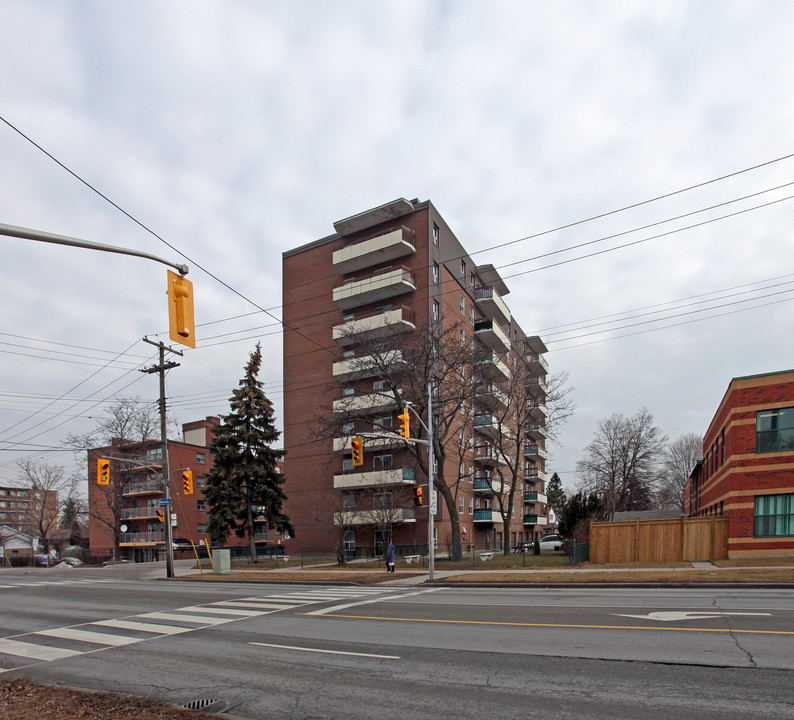 855 Kennedy Rd in Toronto, ON - Building Photo