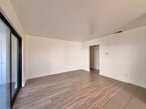 8459 Westmore Rd in San Diego, CA - Building Photo - Building Photo