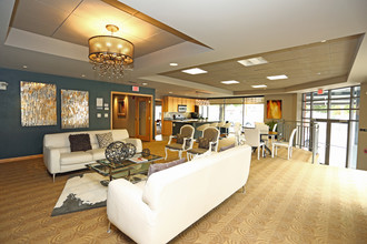 Corcoran Lofts in Milwaukee, WI - Building Photo - Interior Photo