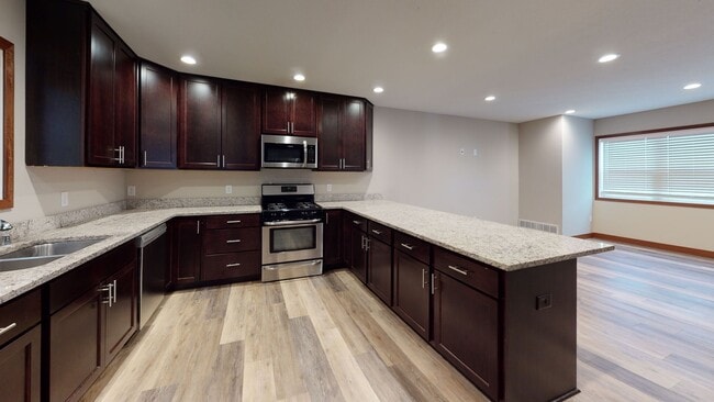 1509 Rollins Ave SE in Minneapolis, MN - Building Photo - Building Photo