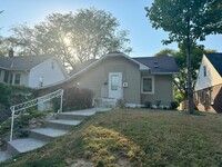 1008 S 41st St in Omaha, NE - Building Photo - Building Photo