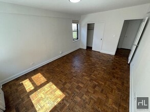 GORGEOUS 4 BED IN BEEKMAN PLACE! in New York, NY - Building Photo - Building Photo