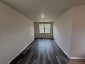 7952 S Carpenter St in Chicago, IL - Building Photo - Building Photo