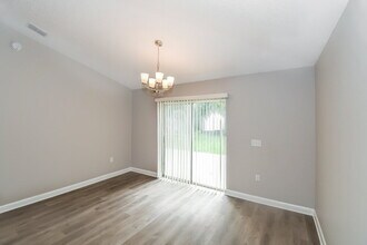 2167 Wiley Oaks Ln in Jacksonville, FL - Building Photo - Building Photo