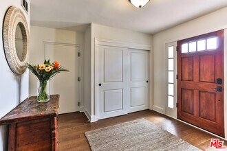 218 Montreal St in Los Angeles, CA - Building Photo - Building Photo