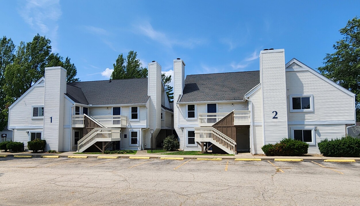 Revi Columbus East in Columbus, OH - Building Photo