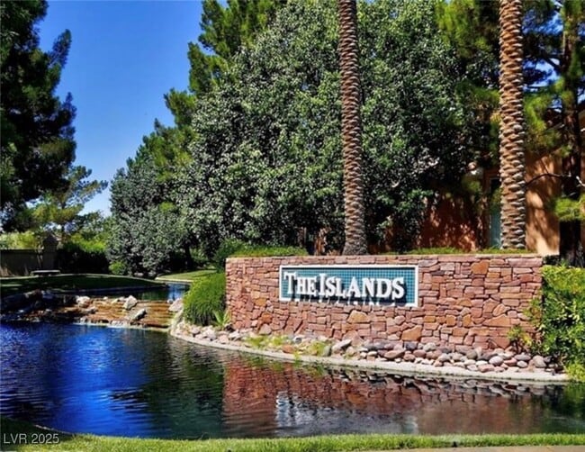 property at 4992 Crooked Stick Way