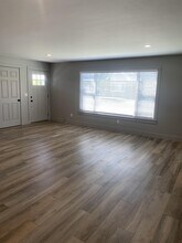 639 NW Elm Ave in Redmond, OR - Building Photo - Building Photo