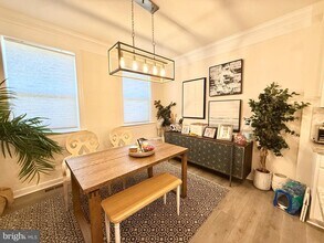14327 Summit View Ln in Rockville, MD - Building Photo - Building Photo