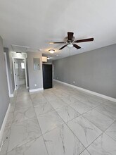 933 W 7th St in Riviera Beach, FL - Building Photo - Building Photo