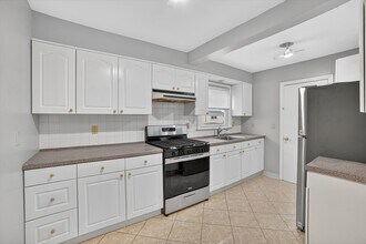 4 Amackassin Ter, Unit #3 in Yonkers, NY - Building Photo - Building Photo