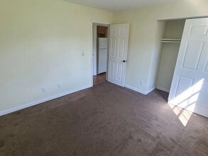 32 Scioto Dr in Heath, OH - Building Photo - Building Photo
