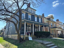 403 W 8th Ave in Columbus, OH - Building Photo