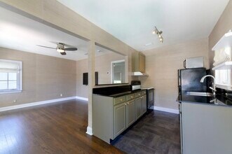 123 N Palmway, Unit Guest House in Lake Worth Beach, FL - Foto de edificio - Building Photo
