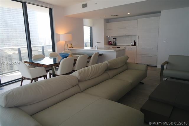 45 SW 9th St-Unit -1703 in Miami, FL - Building Photo - Building Photo