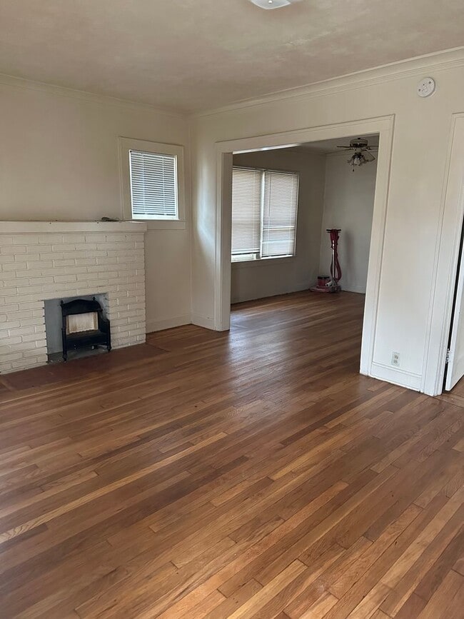 1302 E 62nd St in Kansas City, MO - Building Photo - Building Photo