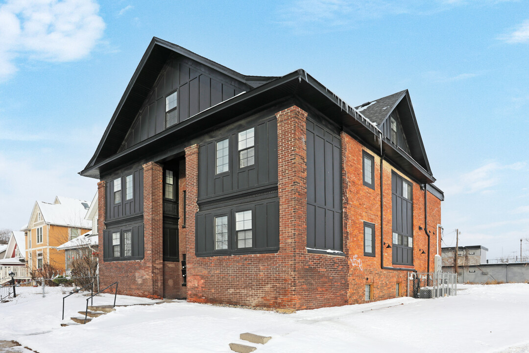 1591 Taylor Ave W in St. Paul, MN - Building Photo